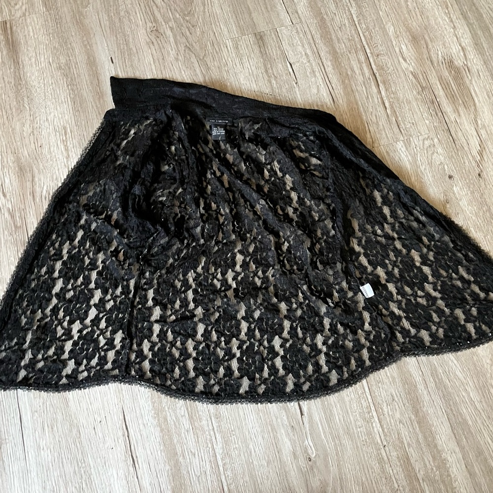 Goth Lace Button-up Top - Picture 5 of 7